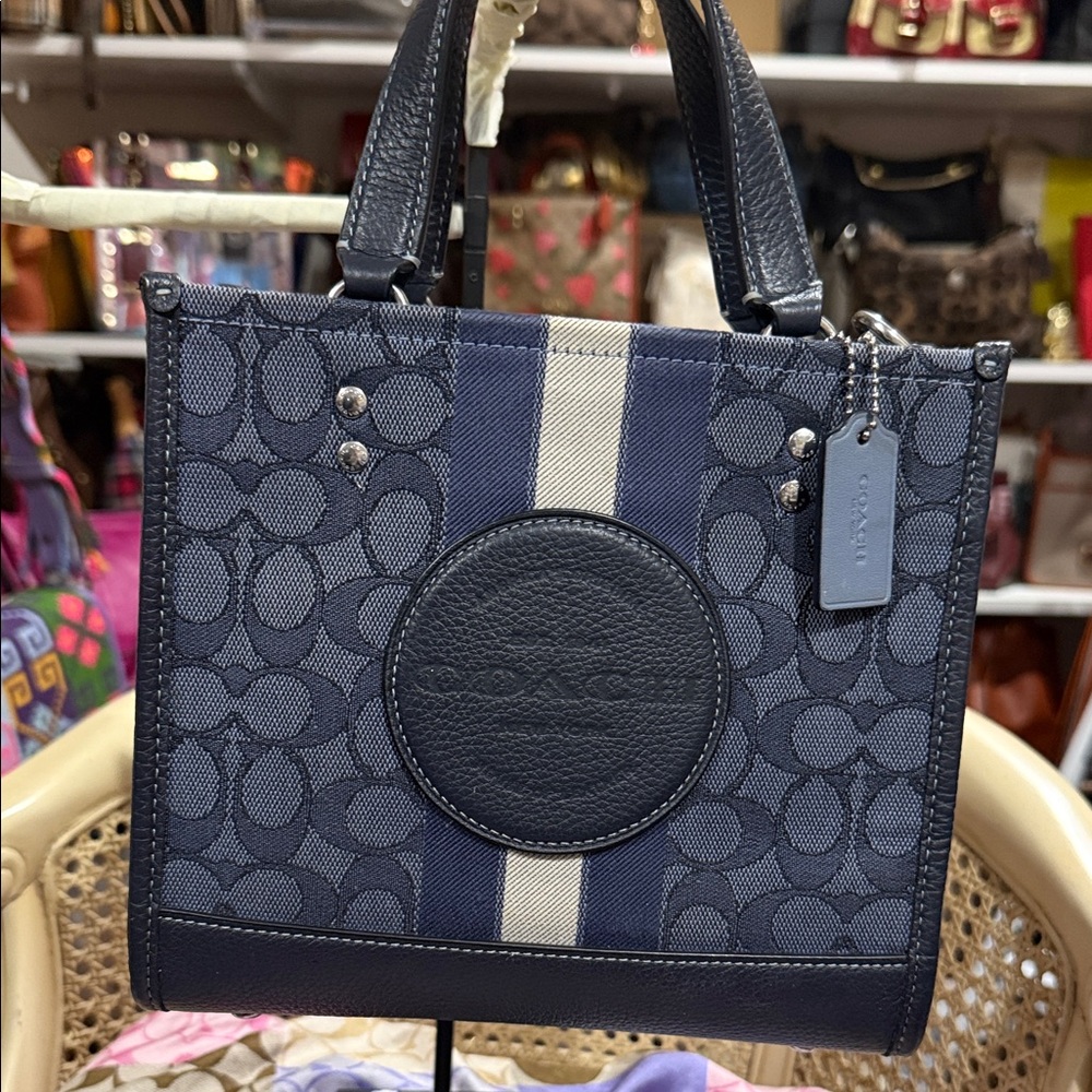 Coach Dempsey 22 White & Blue Jacquard Signature 2 Way Tote Bag